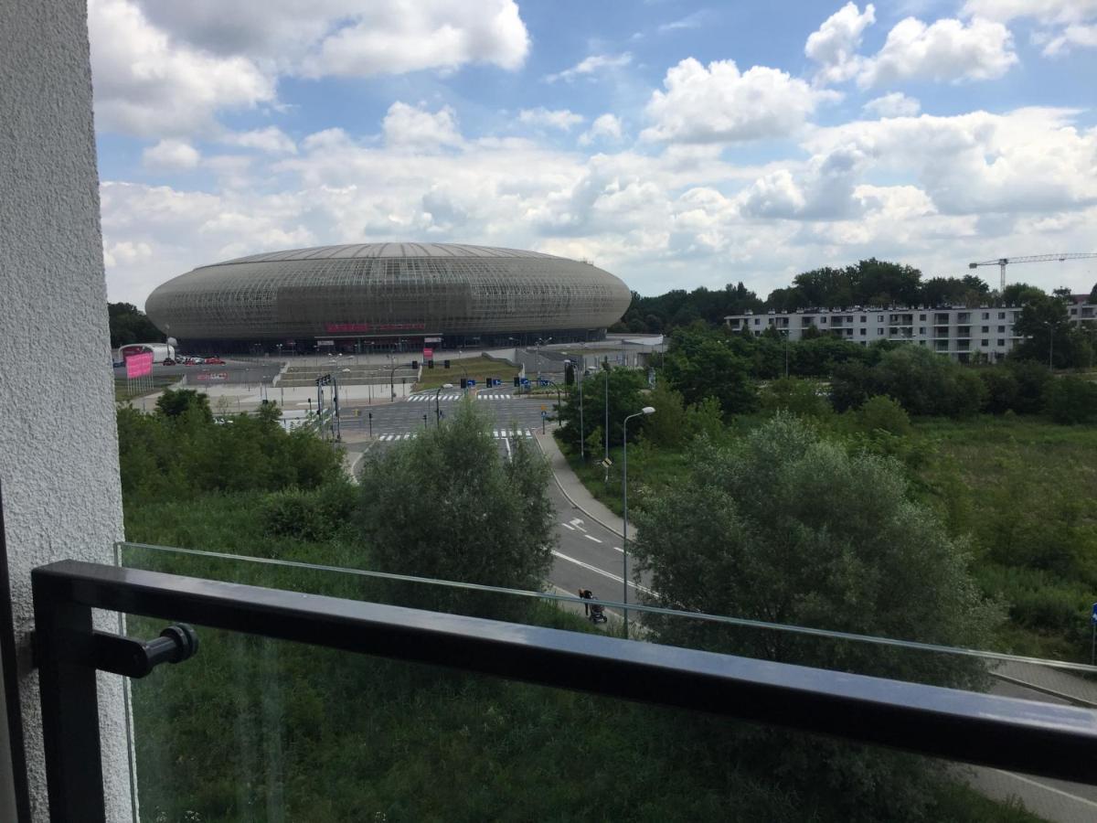 Arena No. 100 * Краків
